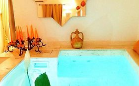 Stellaris Suite Con Jacuzzi Idromassaggio E Incantevole Vista Mare
